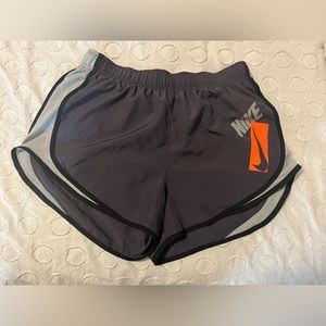 NIKE DRIFIT RUNNING SHORTS